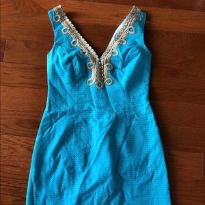 LILLY PULITZER BENTLEY V NECK SHIFT SZ 00